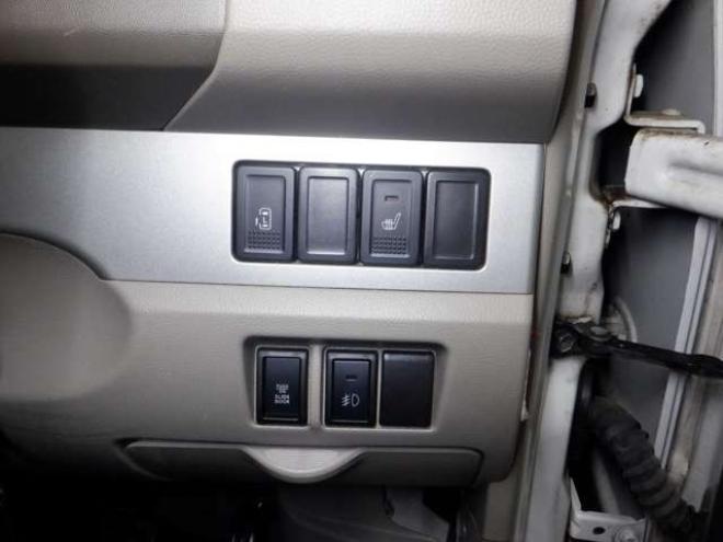 エブリィワゴン PZターボ ディスチャージヘッドランプ装着車 4WD　本州仕入・ナビ・TV・Bカメラ・パワスラ・シートヒーター・キーレス・HID・ETC・社外エンスタ・フォグランプ・オートエアコン・リアヒーター・電動格納・ドアバイザーDVD再生 660