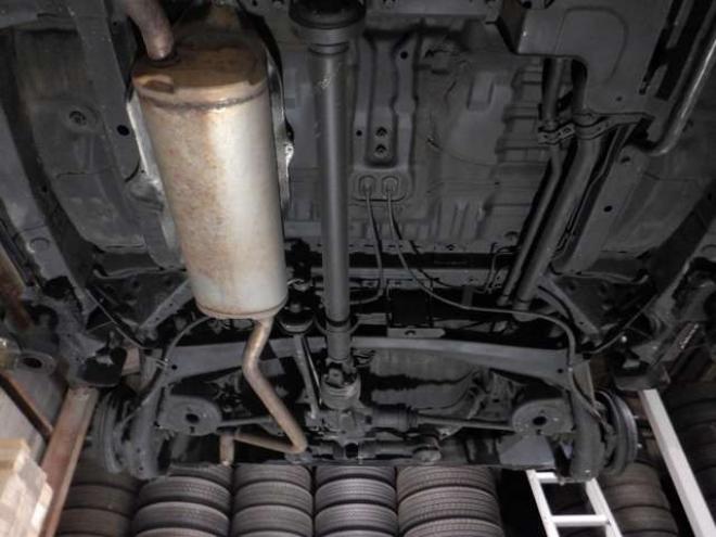 N-ONEプレミアム ツアラー 4WD　本州仕入・ナビ・TV・Bカメラ・スマートキー・プッシュスタート・HID・ターボ・フォグランプ・オートライト・オートエアコン・ベンチシート 660