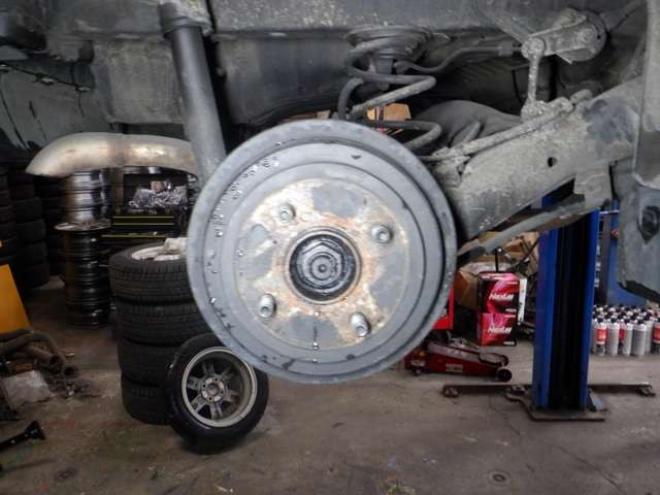 N-ONEプレミアム ツアラー 4WD　本州仕入・ナビ・TV・Bカメラ・スマートキー・プッシュスタート・HID・ターボ・フォグランプ・オートライト・オートエアコン・ベンチシート 660