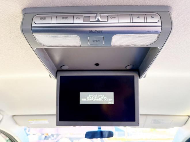 ステップワゴン2.0G Eセレクション 4WD 本州仕入　寒冷地仕様 純正ナビ　Bluetooth接続　後席モニター　パワースライド　アイドリングストップ　社外アルミ　横滑り防止　スマートキー　3列シート　タイミングチェーン車　バックカメラ　フルセグTV 4WD 2000 ５Dr