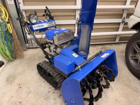 除雪機　ヤマハ除雪機Yt1070
10馬力整備後引き渡し