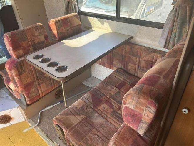 カムロードキャンピング　 2WD 3000