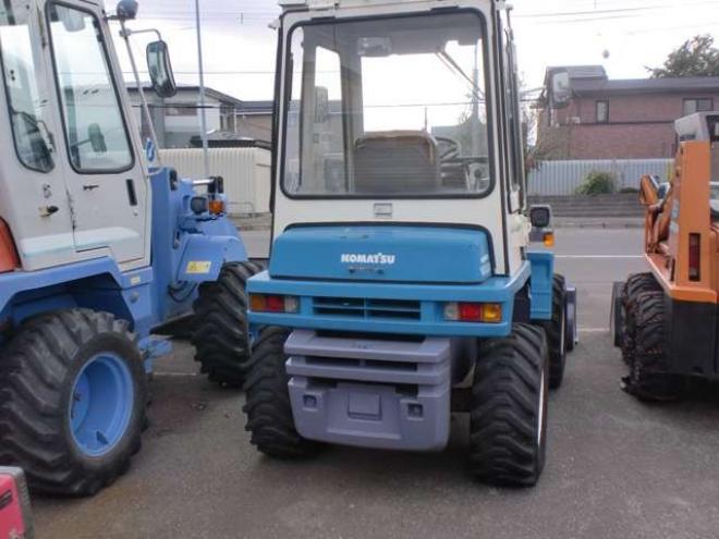 ホイールローダコマツ　WA30-5　コンマ3バケツ　冬仕様　ヒーター　塗装済み 2WD 1500