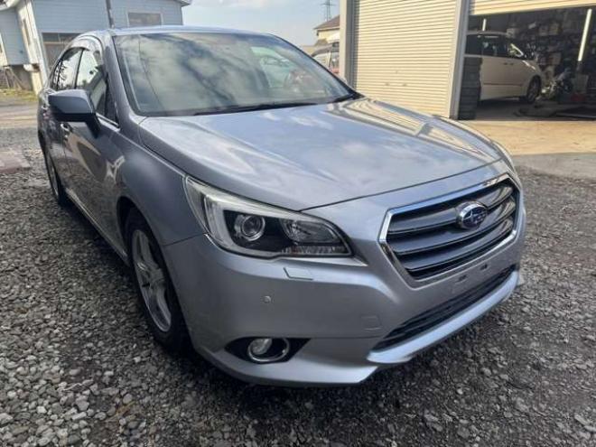 レガシィB4 2.5 リミテッド 4WD　ナビ　TV　Bカメラ　Bluetooth 2500