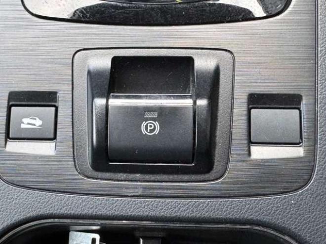 レガシィB4 2.5 リミテッド 4WD　ナビ　TV　Bカメラ　Bluetooth 2500