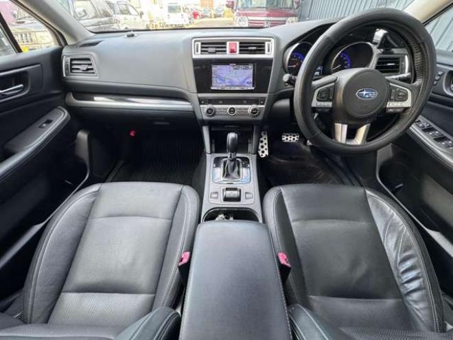 レガシィB4 2.5 リミテッド 4WD　ナビ　TV　Bカメラ　Bluetooth 2500