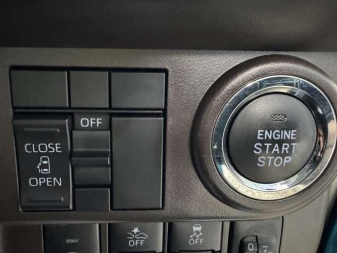 ルーミー1.0 X 4WD　Pスライド　ナビ　Bカメラ　Bluetooth 1000