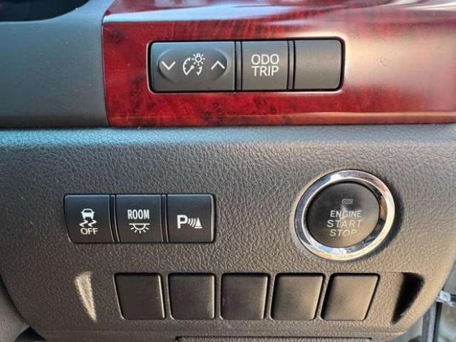 ヴェルファイア2.4 Z 4WD　両側Pスライド　フリップダウン 2400