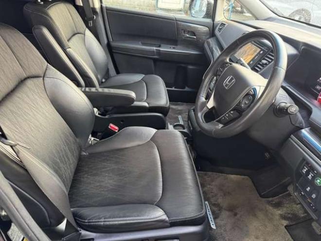 オデッセイ2.4 アブソルート EX 4WD　両側Pスライド　ナビ　TV　Bカメラ　Bluetooth　ハーフレザーシート 2400