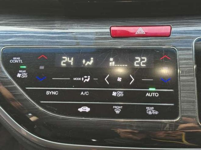 オデッセイ2.4 アブソルート EX 4WD　両側Pスライド　ナビ　TV　Bカメラ　Bluetooth　ハーフレザーシート 2400