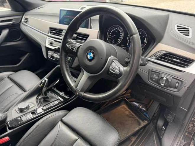 BMWX2 xドライブ18d MスポーツX ディーゼルターボ 4WD　本革　ナビ　Bカメラ 正規輸入車 2000