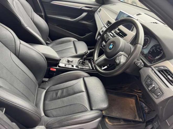 BMWX2 xドライブ18d MスポーツX ディーゼルターボ 4WD　本革　ナビ　Bカメラ 正規輸入車 2000