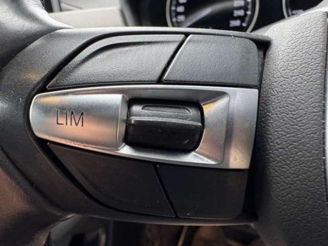 BMWX2 xドライブ18d MスポーツX ディーゼルターボ 4WD　本革　ナビ　Bカメラ 正規輸入車 2000