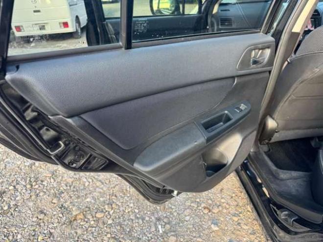 インプレッサスポーツ 1.6 i-L 4WD　ワンオーナー　夏冬タイヤ　ナビ　TV　アイドリングストップ 1600