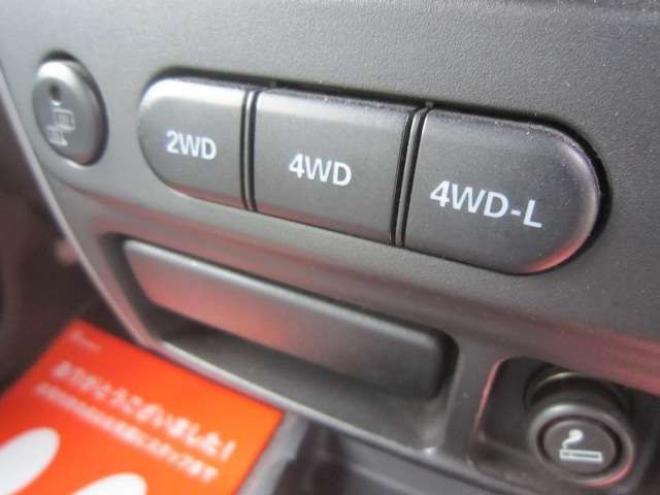ジムニーワイルドウインド 4WD　社外アルミ ナビ&フルセグTV エンジンスターター シート&ミラーヒーター フォグ ドアバイザー ABS スタッドレス+アルミセット積込み 1年間走行無制限保証付 660