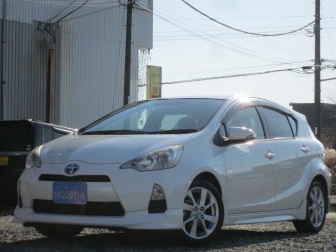 アクア1.5 G　1オーナー 純正エアロ ナビ&フルセグTV Biuetooth スマートキー エンスタ Pスタート シートヒーター ETC 純正16AW ドアバイザー 記録簿 スタッドレス+アルミセット積込み 1年間走行無制限保証付 2WD 1500