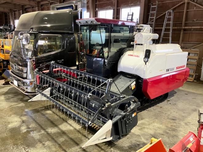 収穫機ヤンマー　未使用　コンバイン　YH700M　ワイドヘッダー2.6m仕様　農機具　作業機