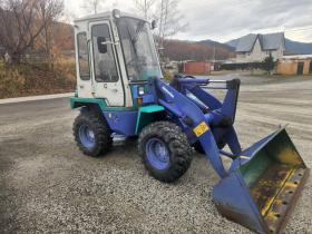 ホイールローダ　WA30-5E0　スノータイヤ　苫小牧ヤード 4WD