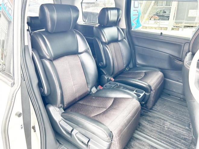 エルグランド250ハイウェイスターS 4WD　ローンが不安な方＜優遇ローン＞本州仕入 両側パワースライドドア　純正HDDナビ 4WD