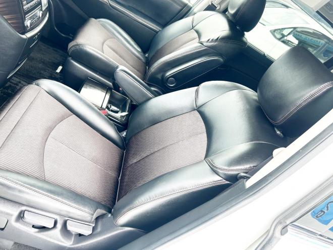 エルグランド250ハイウェイスターS 4WD　ローンが不安な方＜優遇ローン＞本州仕入 両側パワースライドドア　純正HDDナビ 4WD