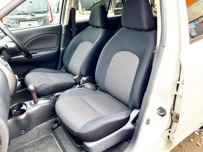 マーチ5ドア1.2X FOUR Vセレクション 4WD　ローンが不安な方＜優遇ローン＞　1年保証付 寒冷地仕様　純正ナビ