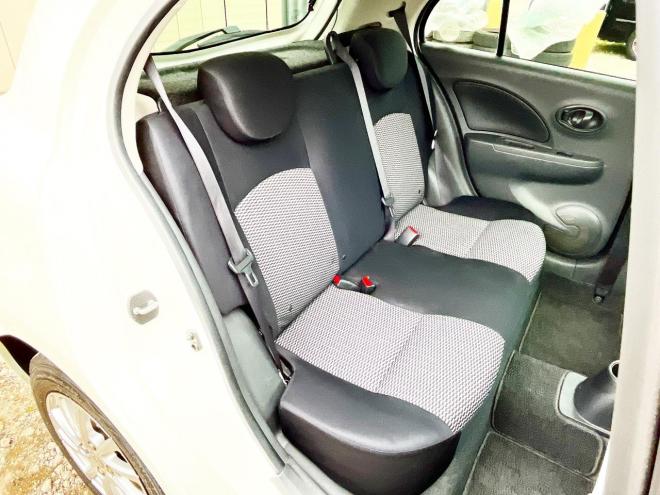 マーチ5ドア1.2X FOUR Vセレクション 4WD　ローンが不安な方＜優遇ローン＞　1年保証付 寒冷地仕様　純正ナビ