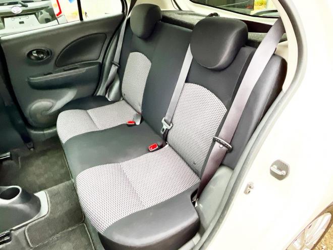 マーチ5ドア1.2X FOUR Vセレクション 4WD　ローンが不安な方＜優遇ローン＞　1年保証付 寒冷地仕様　純正ナビ