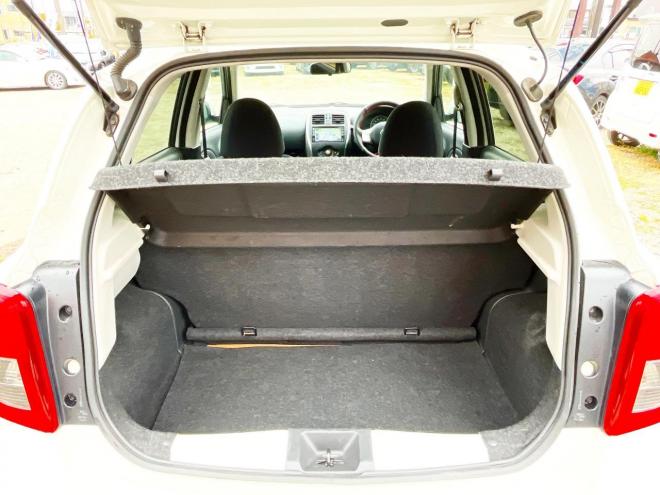 マーチ5ドア1.2X FOUR Vセレクション 4WD　ローンが不安な方＜優遇ローン＞　1年保証付 寒冷地仕様　純正ナビ