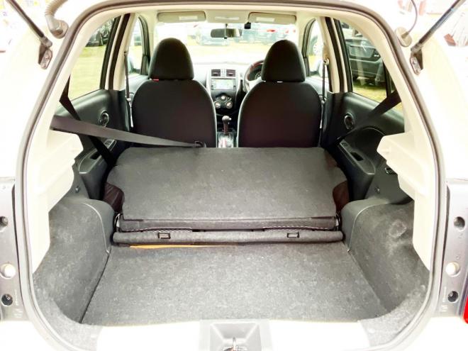 マーチ5ドア1.2X FOUR Vセレクション 4WD　ローンが不安な方＜優遇ローン＞　1年保証付 寒冷地仕様　純正ナビ