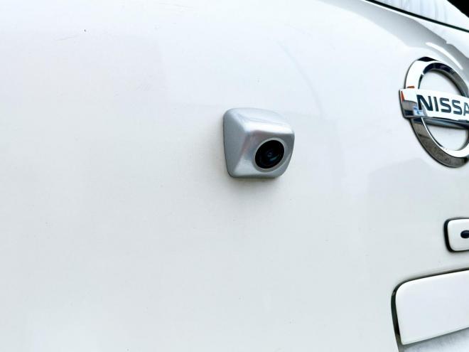 マーチ5ドア1.2X FOUR Vセレクション 4WD　ローンが不安な方＜優遇ローン＞　1年保証付 寒冷地仕様　純正ナビ