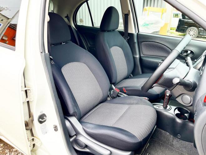 マーチ5ドア1.2X FOUR Vセレクション 4WD　ローンが不安な方＜優遇ローン＞　1年保証付 寒冷地仕様　純正ナビ