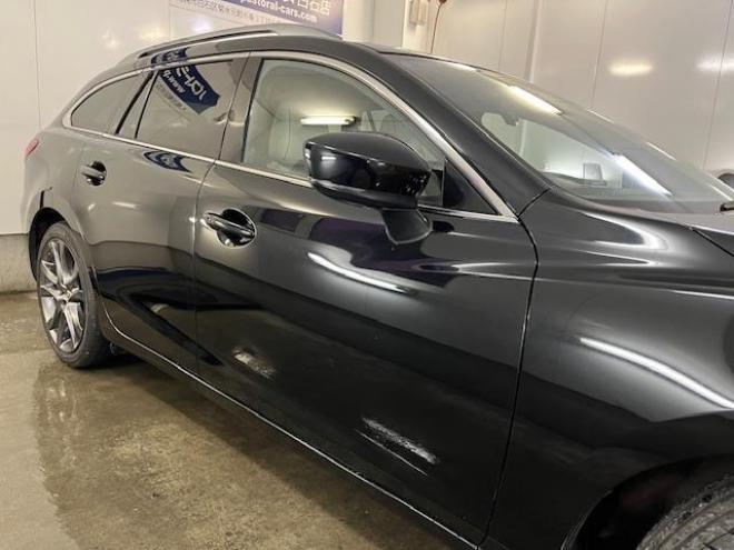 アテンザワゴンＸＤ　Ｌパッケージ　寒冷地仕様　禁煙車　スカイアクティブディーゼルターボ　純正１９インチＡＷ　社外１７ＡＷ＋スタッドレスタイヤ付　純正ナビ（地デジ　ＤＶＤ再生　Ｂｌｕｅｔｏｏｔｈ）＋バックカメラ　前後ドライブレコーダー　ヘッドアップディスプレイ　ＢＯＳＥサウンド　衝突軽減ブレーキ　レーダークルーズコントロール　車線逸脱警報　ＬＥＤヘッドライト　フロントガラス熱線　シートヒーター　ステアリングヒーター　横滑り防止装置　ＥＴＣ 4WD 2200 5Dr