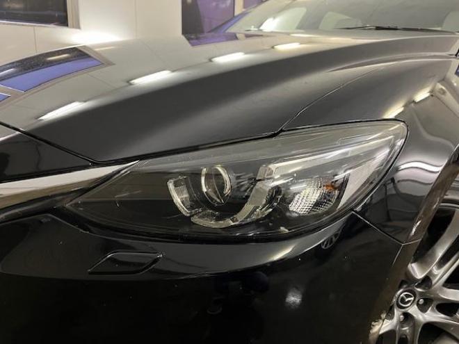 アテンザワゴンＸＤ　Ｌパッケージ　寒冷地仕様　禁煙車　スカイアクティブディーゼルターボ　純正１９インチＡＷ　社外１７ＡＷ＋スタッドレスタイヤ付　純正ナビ（地デジ　ＤＶＤ再生　Ｂｌｕｅｔｏｏｔｈ）＋バックカメラ　前後ドライブレコーダー　ヘッドアップディスプレイ　ＢＯＳＥサウンド　衝突軽減ブレーキ　レーダークルーズコントロール　車線逸脱警報　ＬＥＤヘッドライト　フロントガラス熱線　シートヒーター　ステアリングヒーター　横滑り防止装置　ＥＴＣ 4WD 2200 5Dr