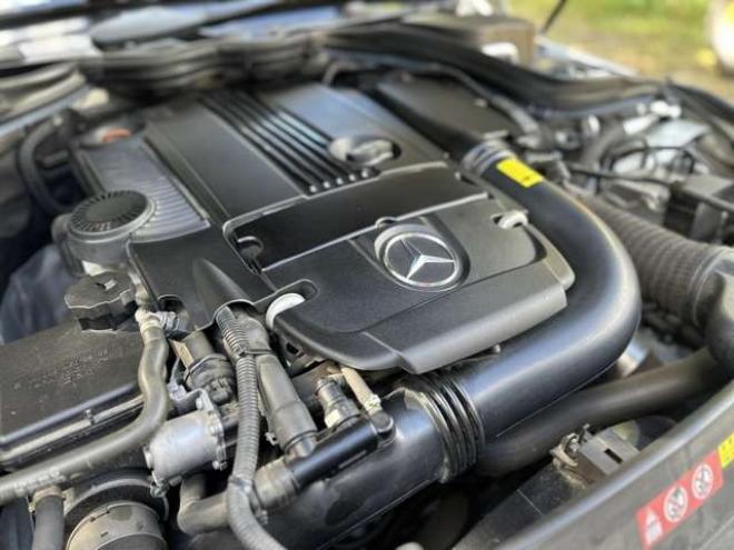 ベンツCクラス C180 アバンギャルド　クルーズコントロール　ABS　ナビTV　バックカメラ　ETC　革シート　キーレス　パワステ　パワーウィンドウ　電動シート　横滑り防止装置　盗難防止装置 正規輸入車 2WD 1800