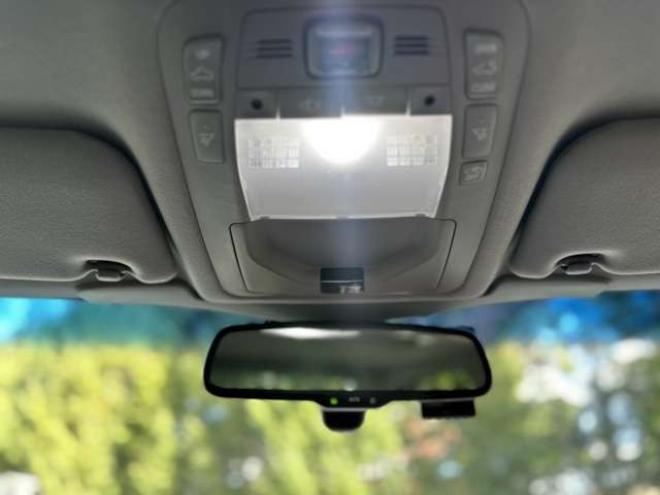 クラウンアスリート 2.5 G i-Four 4WD　サンルーフ　黒皮シート　レーダークルーズ　ETC　パワステ　パワーウィンドウ　純正ナビ　純正アルミ　ABS　キーレスエントリー 2500