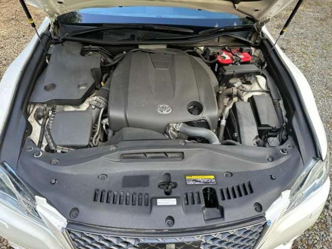 クラウンアスリート 2.5 G i-Four 4WD　サンルーフ　黒皮シート　レーダークルーズ　ETC　パワステ　パワーウィンドウ　純正ナビ　純正アルミ　ABS　キーレスエントリー 2500