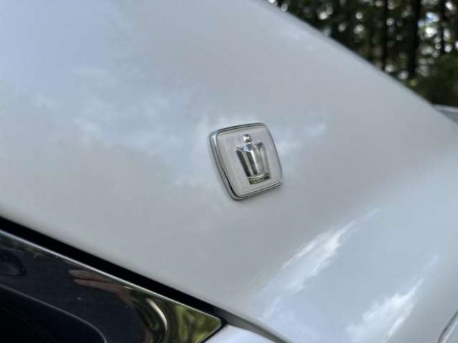 クラウンアスリート 2.5 G i-Four 4WD　サンルーフ　黒皮シート　レーダークルーズ　ETC　パワステ　パワーウィンドウ　純正ナビ　純正アルミ　ABS　キーレスエントリー 2500