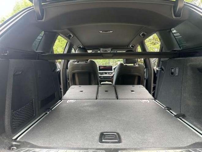 BMWX3 xドライブ20d Mスポーツ ディーゼルターボ 4WD　マイナー後　電動シート　電動リアゲート　TVナビ　バックカメラ　パワステ　パワーウィンドウ　シートヒーター　ETC　アルミホイール　盗難防止装置　ABS　クルーズコントロール 正規輸入車 2000