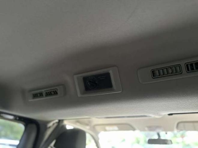 キャラバンNV350 2.5 プレミアムGX ロングボディ ディーゼルターボ 4WD　パワーウィンドウ　パワステ　社外ナビ　社外アルミ　ABS　キーレス　バックカメラ　エンジンスターター　ETC　リアヒーター　リアクーラー　盗難防止装置 2500