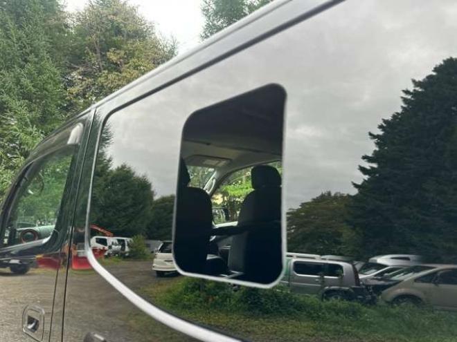 キャラバンNV350 2.5 プレミアムGX ロングボディ ディーゼルターボ 4WD　パワーウィンドウ　パワステ　社外ナビ　社外アルミ　ABS　キーレス　バックカメラ　エンジンスターター　ETC　リアヒーター　リアクーラー　盗難防止装置 2500