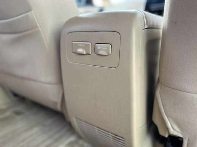 エスティマハイブリッド2.4 X 4WD　ETC　地デジ　クルーズコントロール　純正オーディオ　バックカメラ　両側スライドドア左側電動　3列シート　パワステ　パワーウィンドウ　純正アルミ　ABS　キーレスエントリー 2400