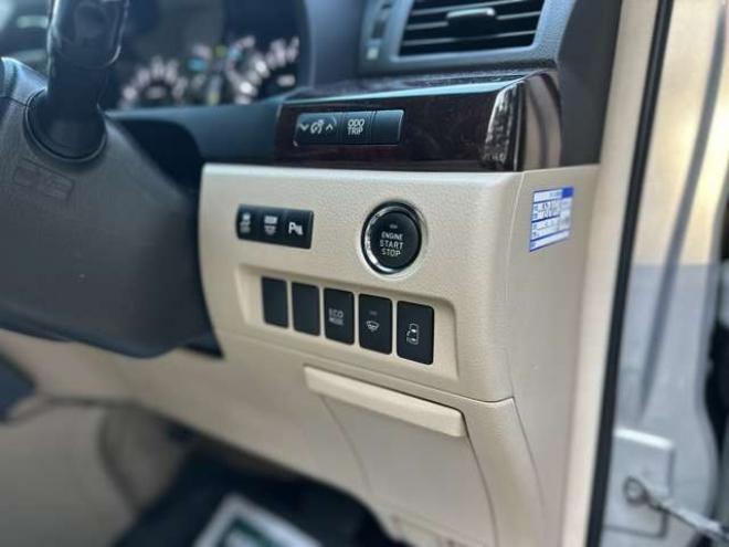 ヴェルファイア2.4 X 4WD　ワンオーナー　パワーウィンドウ　パワステ　社外ナビ　純正アルミ　ABS　キーレス　バックカメラ　左側電動スライドドア　ETC　ワイパーデアイサー 2400