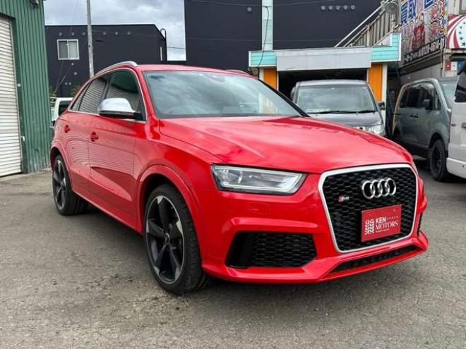 アウディRS Q3 2.5 4WD　ナビTV/Bカメラ/パワーシート/純正AW 正規輸入車 2500