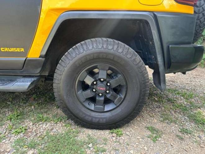 FJクルーザー4.0 カラーパッケージ 4WD　INTREPIDキャンプギアルーフテント　社外10インチナビ　バックカメラ　前後ドラレコ　パワステ　パワーウィンドウ　アルミ　ABS　キーレス　ETC 4000