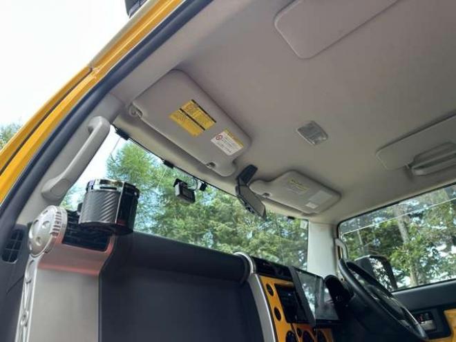 FJクルーザー4.0 カラーパッケージ 4WD　INTREPIDキャンプギアルーフテント　社外10インチナビ　バックカメラ　前後ドラレコ　パワステ　パワーウィンドウ　アルミ　ABS　キーレス　ETC 4000