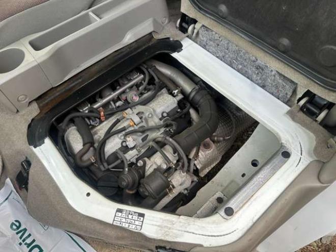 エブリィジョイン ハイルーフ 4WD　ポップアップルーフ　FFヒーター　サブバッテリー　700Wインバータリアヒーター　シンク　給水タンク　テーブル　禁煙車　パワステ　パワーウィンドウ　キーレス 660