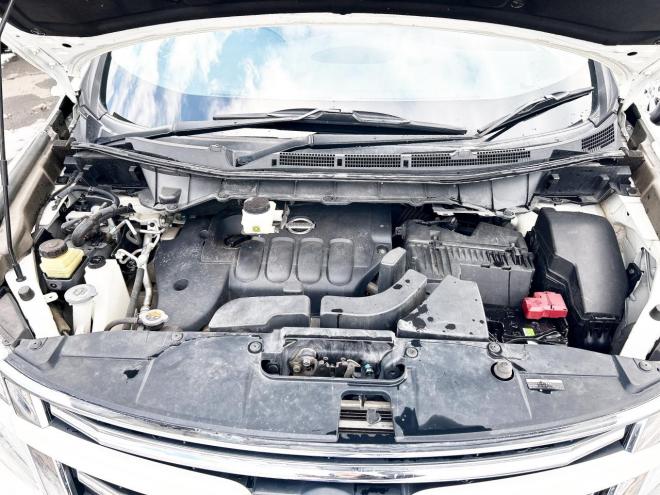 エルグランド2.5 250ハイウェイスター 4WD ローンが不安な方＜優遇ローン＞ 寒冷地仕様　純正ナビ　後席モニター　バックカメラ　両側パワースライド 4WD 2500 5Dr