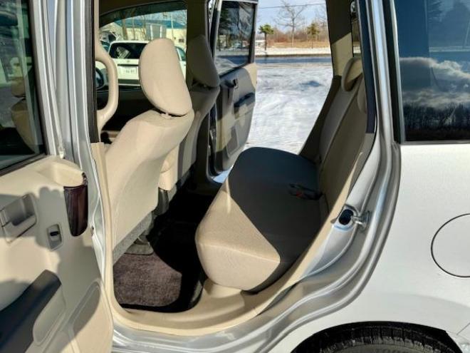 ライフＧ　４ＷＤ 4WD ６６０ ５Dr