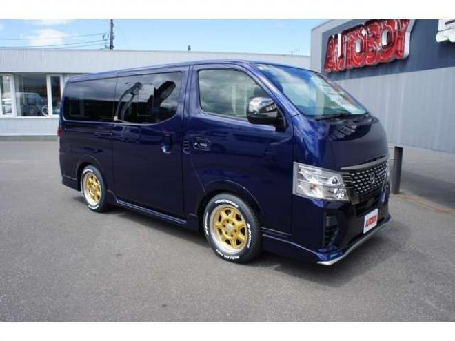 キャラバン2.4 AUTECH エクステリア セレクション ロングボディ ディーゼルターボ 4WD　エクステリアセレクション4WD　Bodyline新作17インチAW&薄型オーバーフェンダー&ベッドキットTYPE2　ヨコハマPARADA215/60R17 登録済未使用車 2400