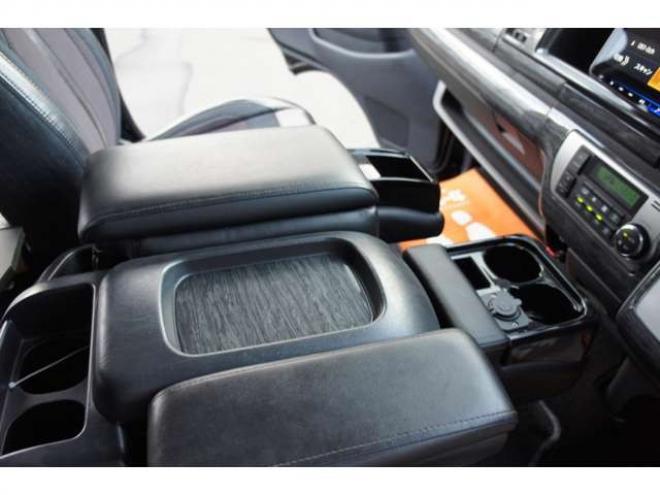 ハイエース2.7 GL ロング ファインテックツアラー 4WD　415COBRA　ファントムヘッドライトシステム&フェイスリフトキット&F/S/R/ルーフスポ/ボンネット/プレステージテールランプ&バッドラッカーSD-6プレミアムフォージッド18インチAW　TOYO　H30　225/50R18 2700